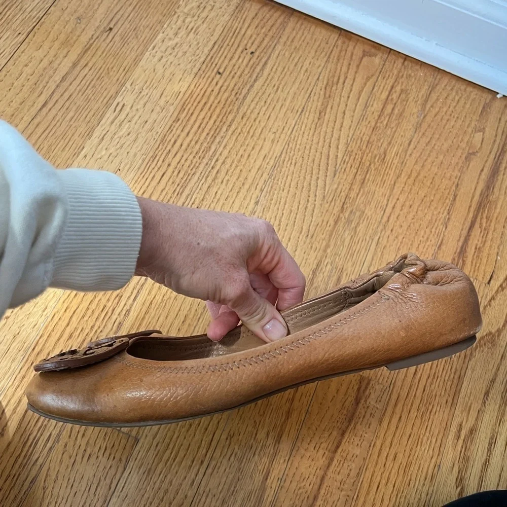 Tory Burch Brown Leather Reva Flats with Iconic Logo Casual Size 8.5/9
